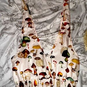 Mushroom Design Cropped Tank